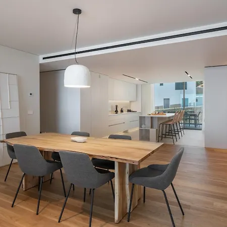 Savoy Monumentalis V By An Island *