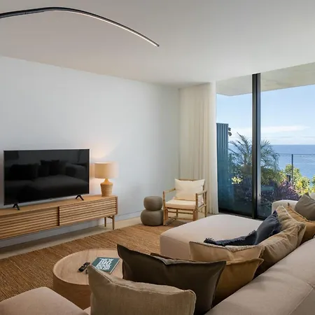 Savoy Monumentalis V By An Island *