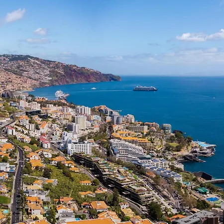 Lägenhet Savoy Monumentalis V A Retreat In An Icon Of Luxury Funchal (Madeira)